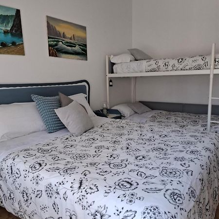 Moneglia Beach Downtown Екстериор снимка